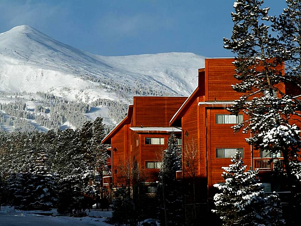 Pine Ridge Condominiums (Breckenridge) 