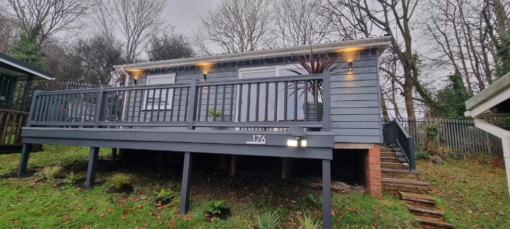 Chalet 176 Mill Stream, Glan Gwna Holiday Park