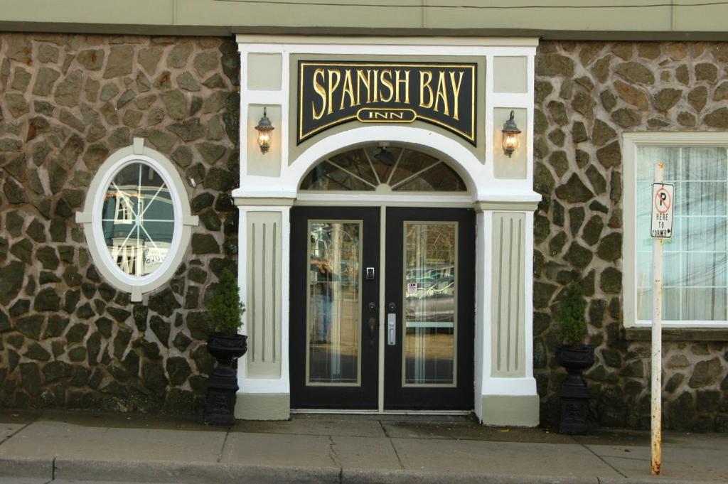 Spanish Bay Inn, CANADA