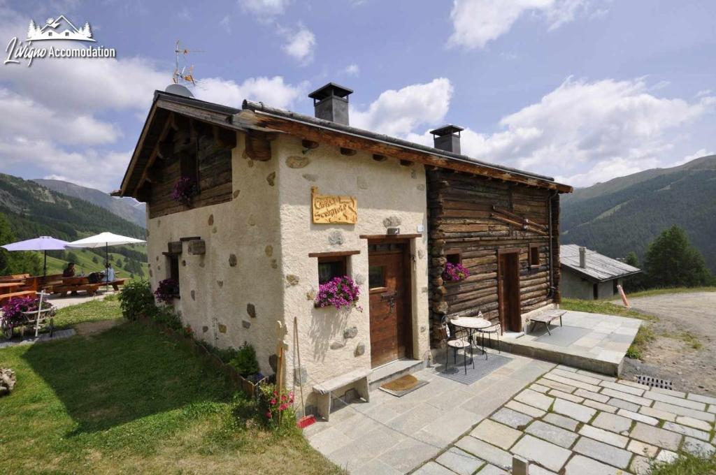 Mountain Chalet Scoiattolo