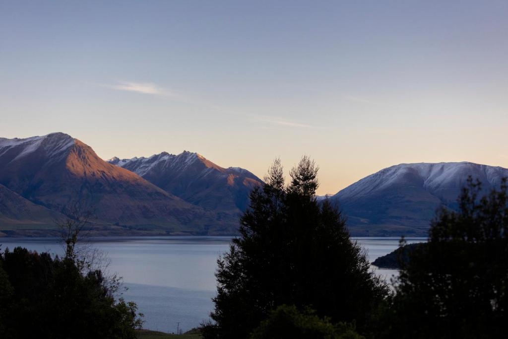 Kereru Cottage, Romantic & Beautiful Log Cabin - Queenstown