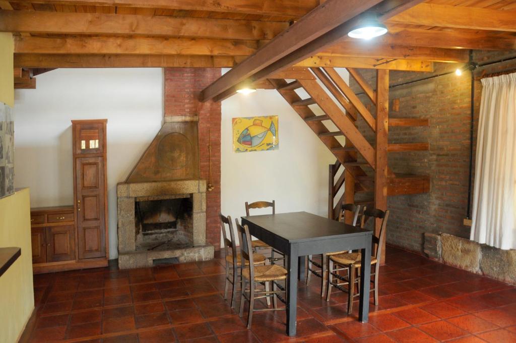 LA TOMA Complejo de Montaña - Cabañas y Habitaciones en Hosteria