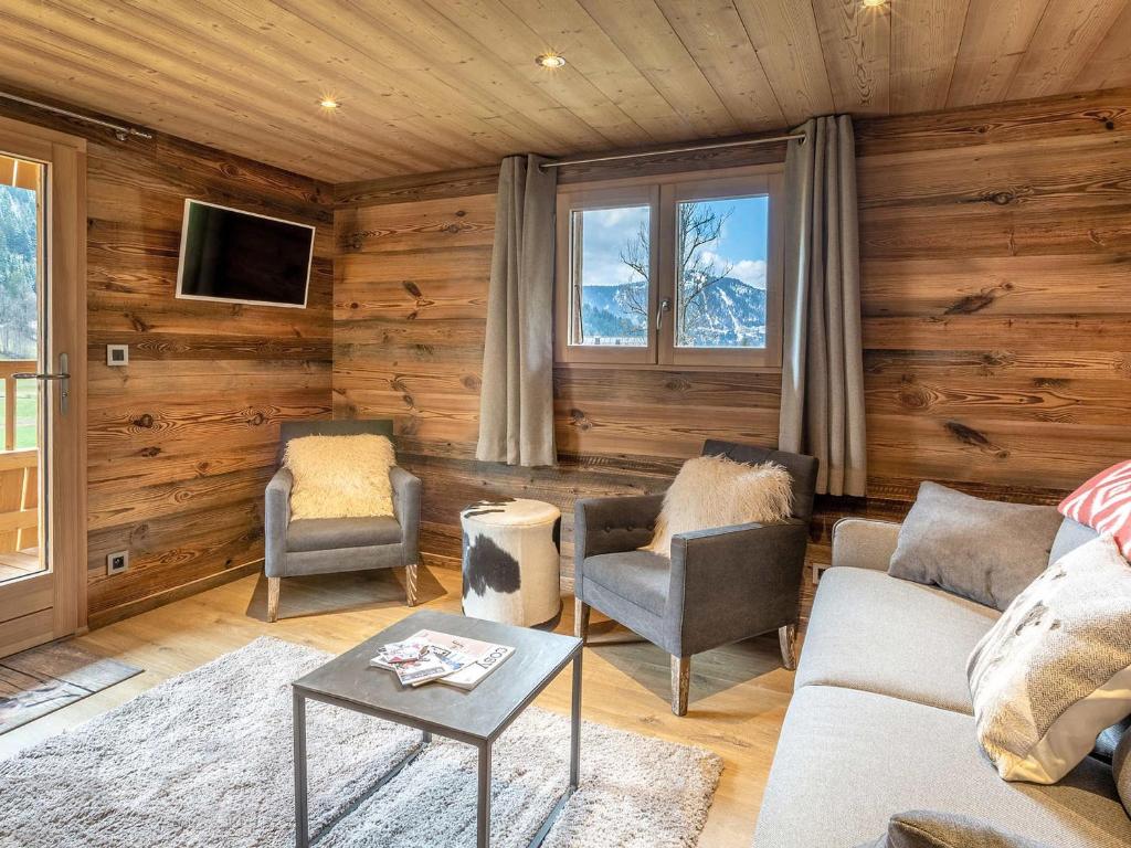 Chalet La Clusaz, 2 pièces, 4 personnes - FR-1-437-75