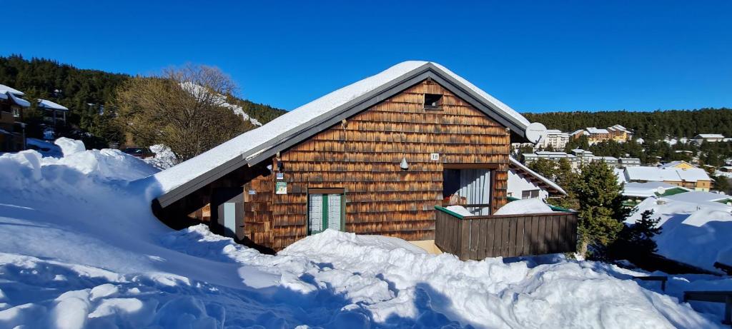 Chalet les Lupins Bleus au pied des pistes Font-Romeu Pyrénées 2000