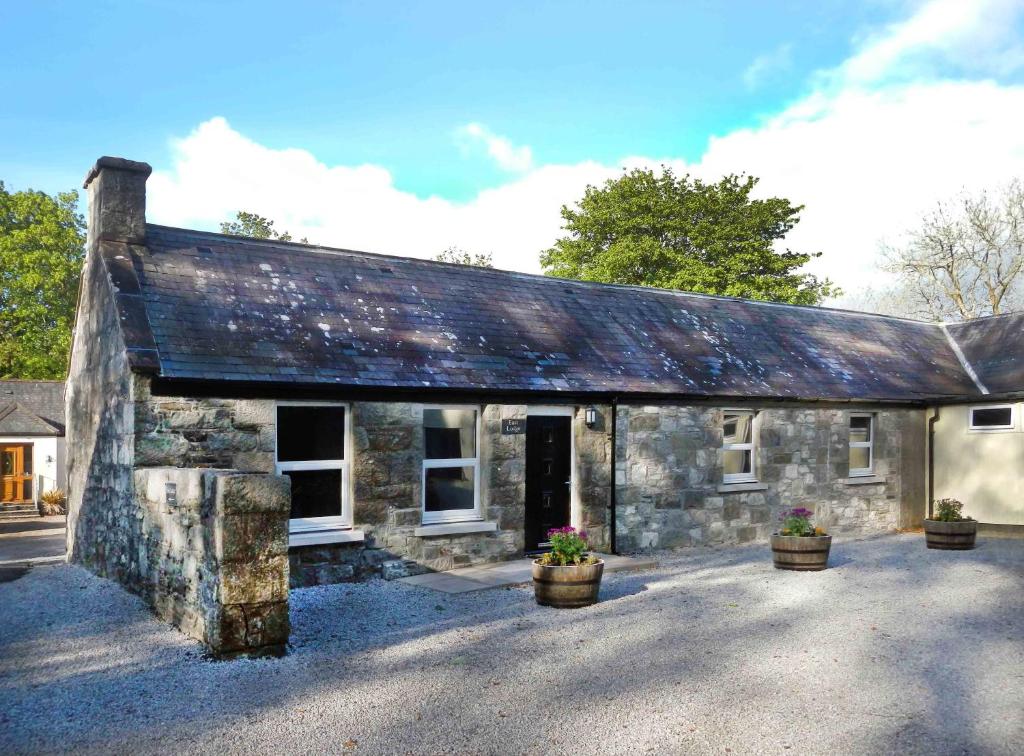 Machermore Castle East Lodge