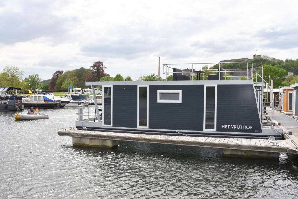 Cozy floating boatlodge "Het Vrijthof"