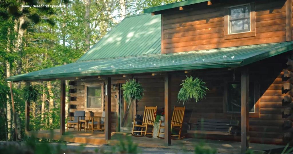 Beautiful Cabin on 83 Acres near New River Gorge National Park