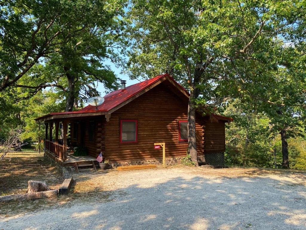 Cozy Cabin at Bear Mountain Log Cabins