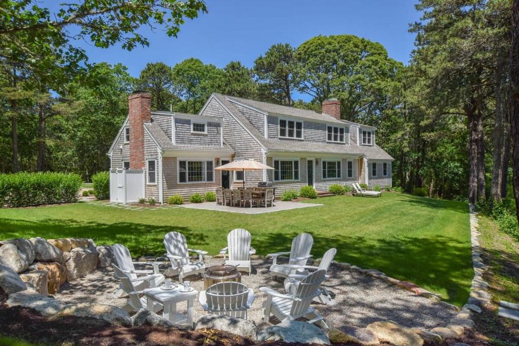 Pond-Front Home w Water Views